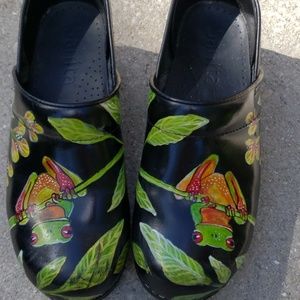 Sanita Clogs